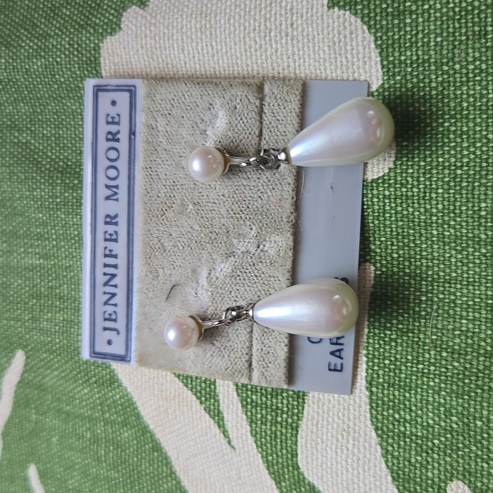 Vintage NOS Jennifer Moore Faux Pearl Drop Clip-on Earrings💫 NWT
